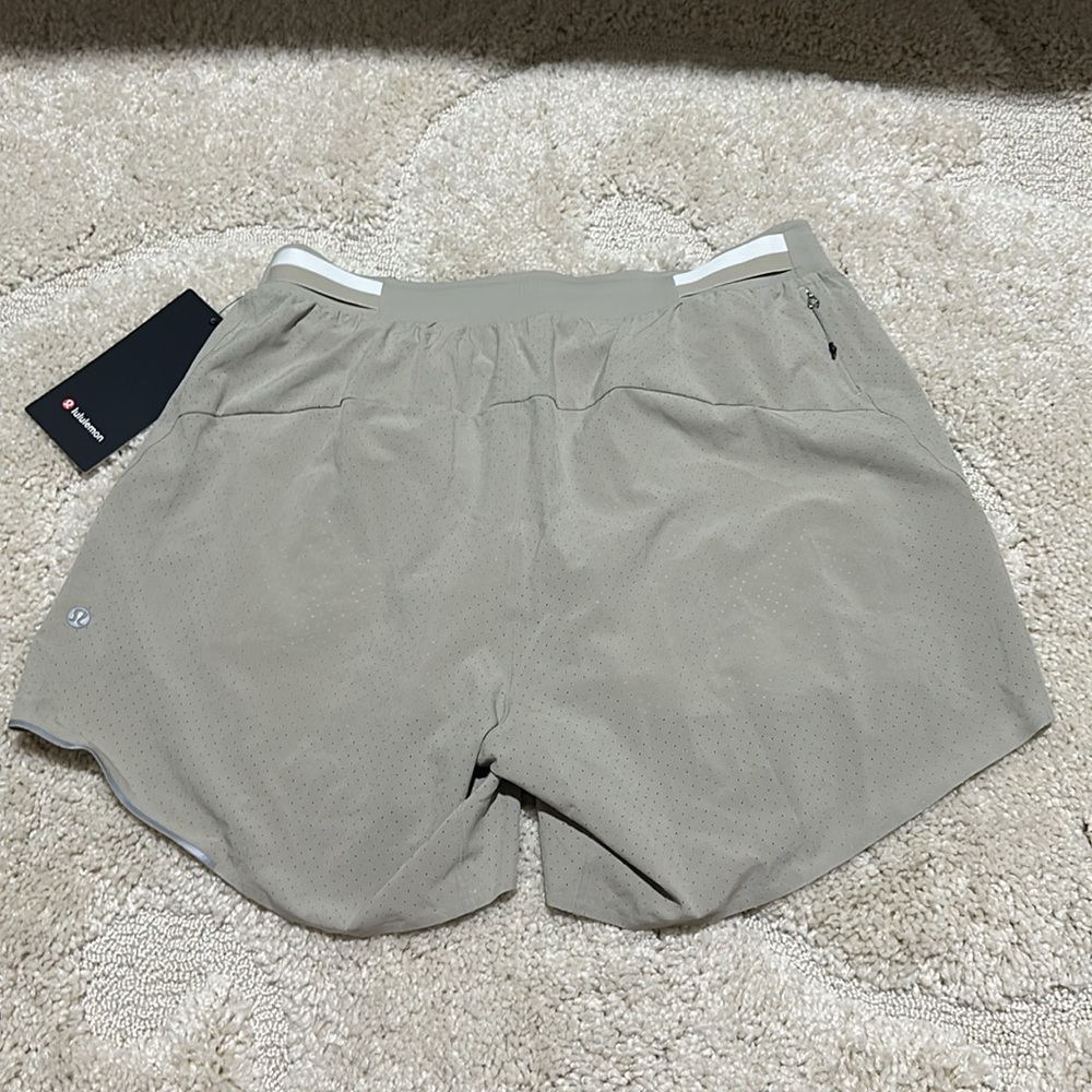 Lululemon Short 6” - Picture 3 of 5